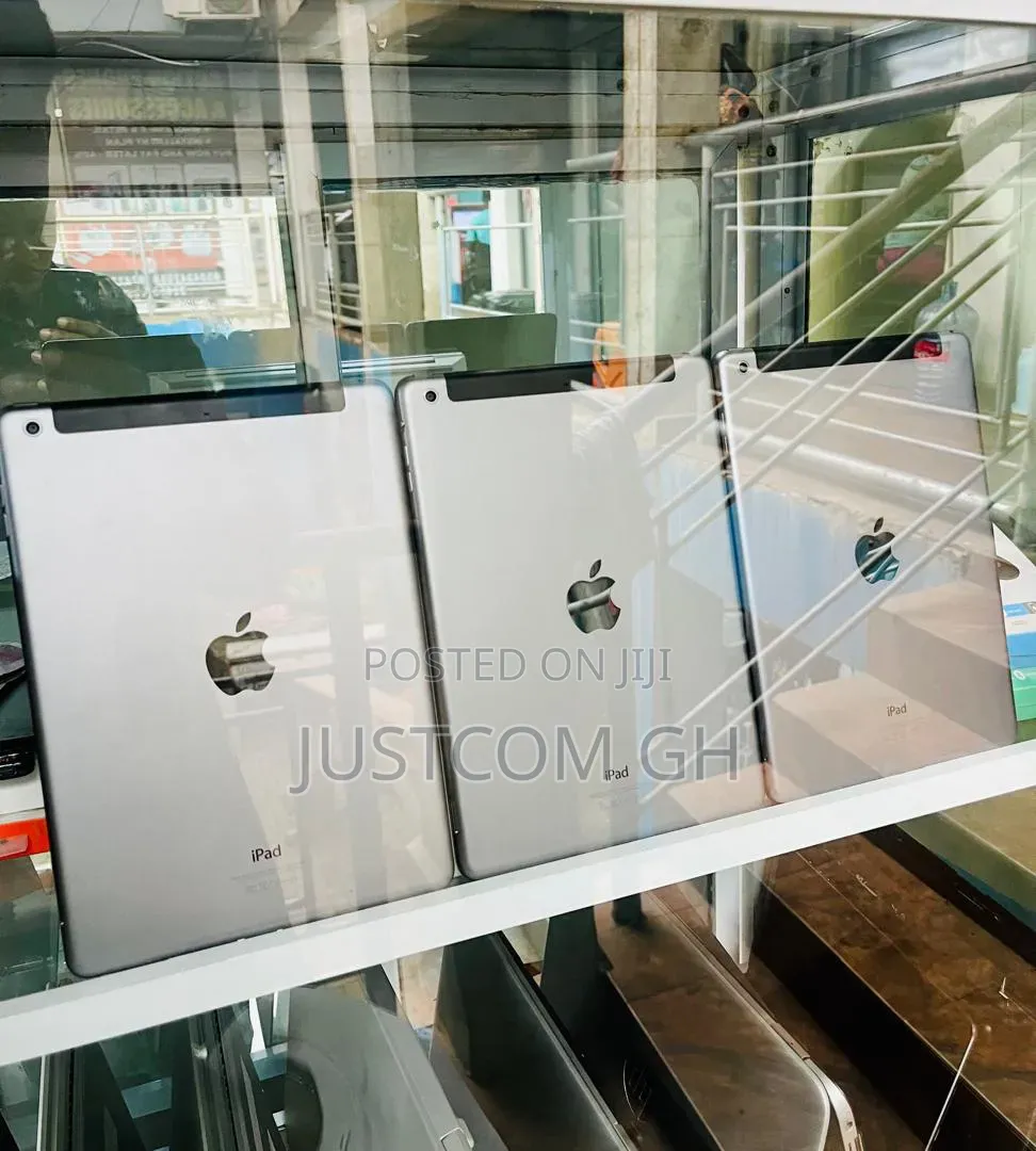 Apple iPad Wi-Fi +3G 64 GB Gray
