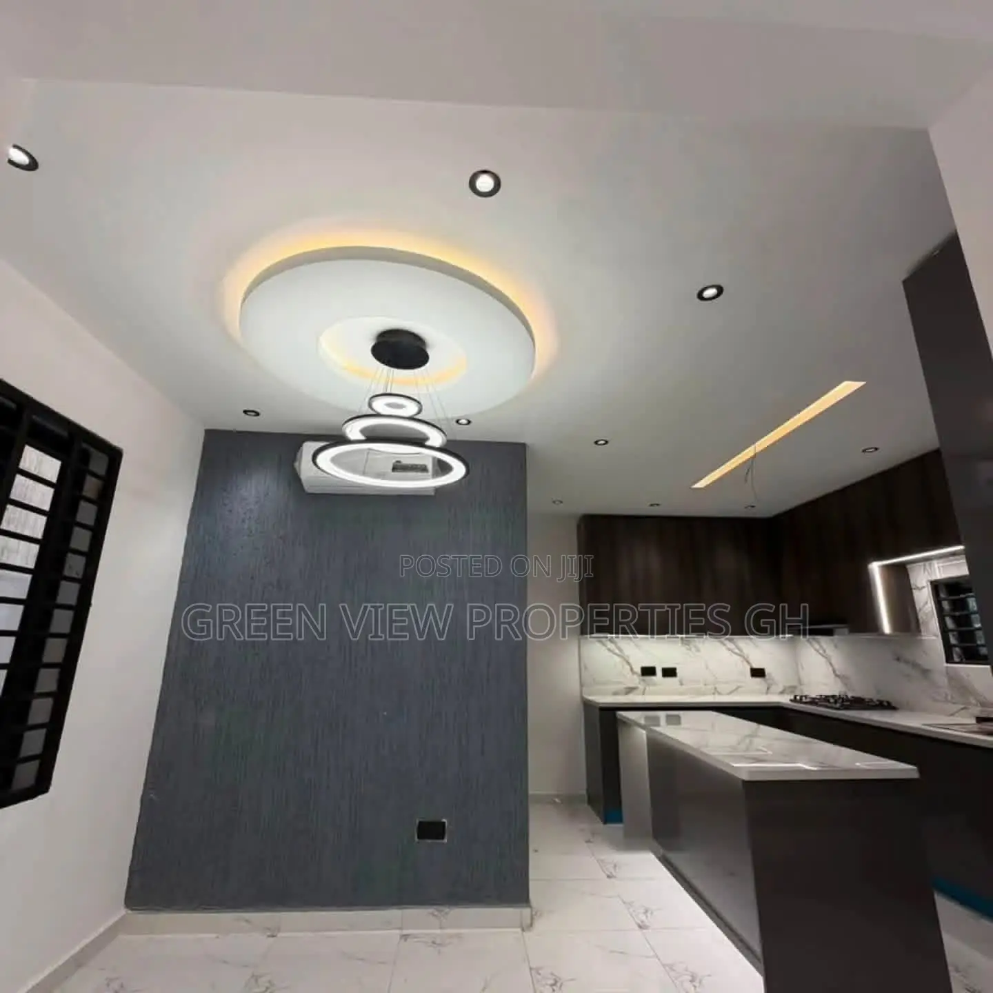 3bdrm Duplex in Lake Side Estate for rent