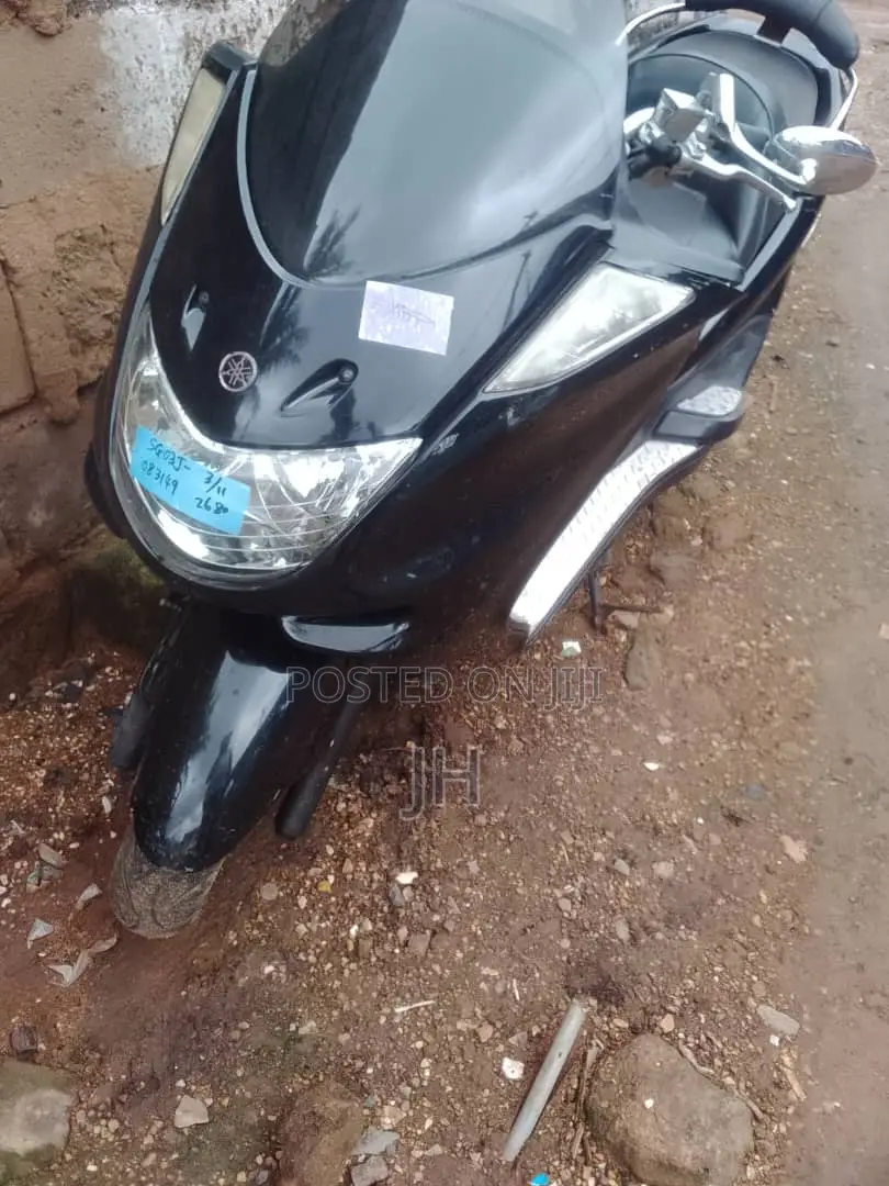 Yamaha Majesty 2017 Black