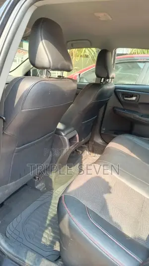 Toyota Camry SE 4dr Sedan (2.5L 4cyl 6A) 2017 Gray