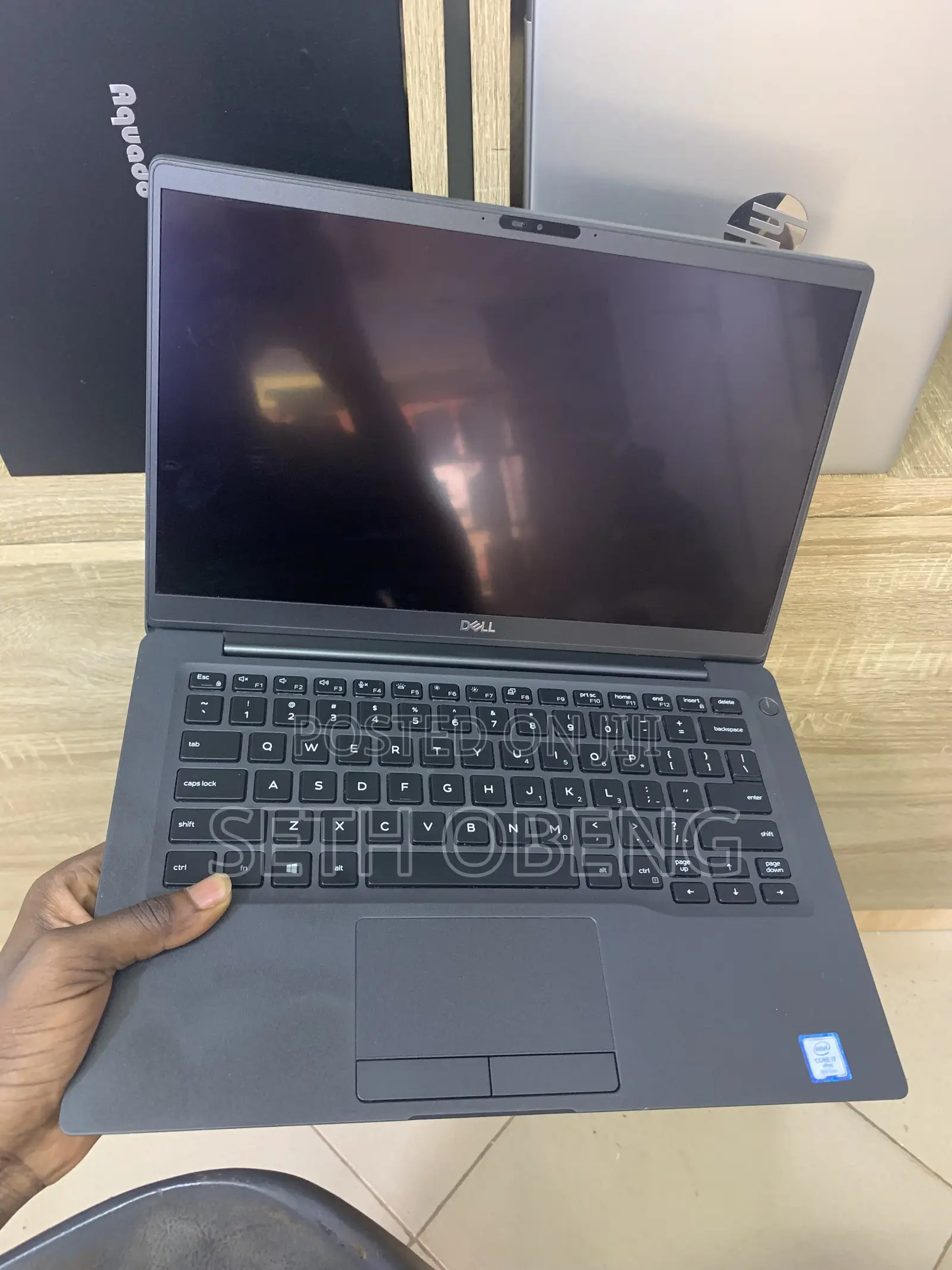 Laptop Dell Latitude 7400 8GB Intel Core i7 SSHD (Hybrid) 256GB