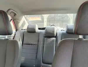 Toyota Camry SE 4dr Sedan (2.5L 4cyl 6A) 2017 Gray