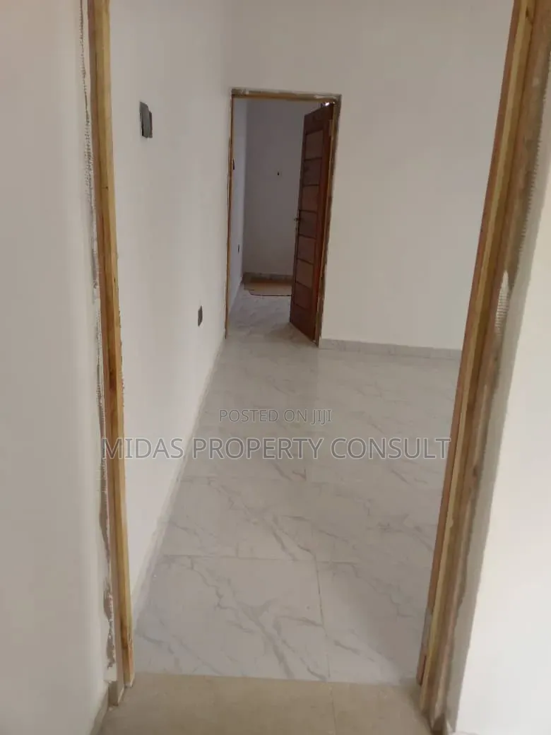 2bdrm Apartment in Madina, Estate for rent