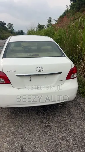 Toyota Belta 2010 White