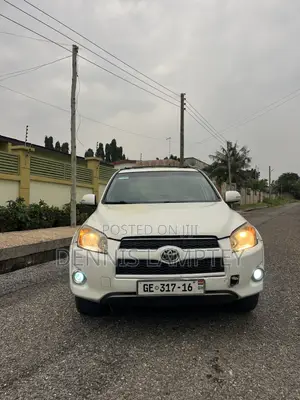 Toyota RAV4 2011 White