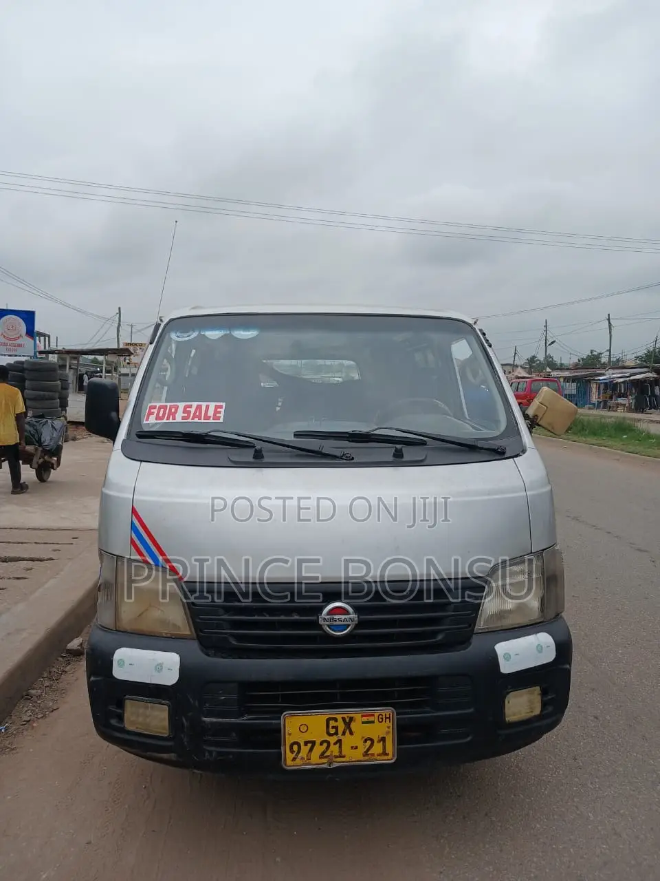 Nissan Caravan (Urvan) 2012 Silver