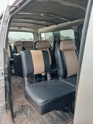 Nissan Caravan (Urvan) 2012 Silver