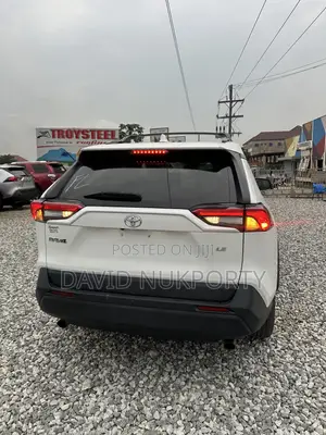 Toyota RAV4 2021 Off white