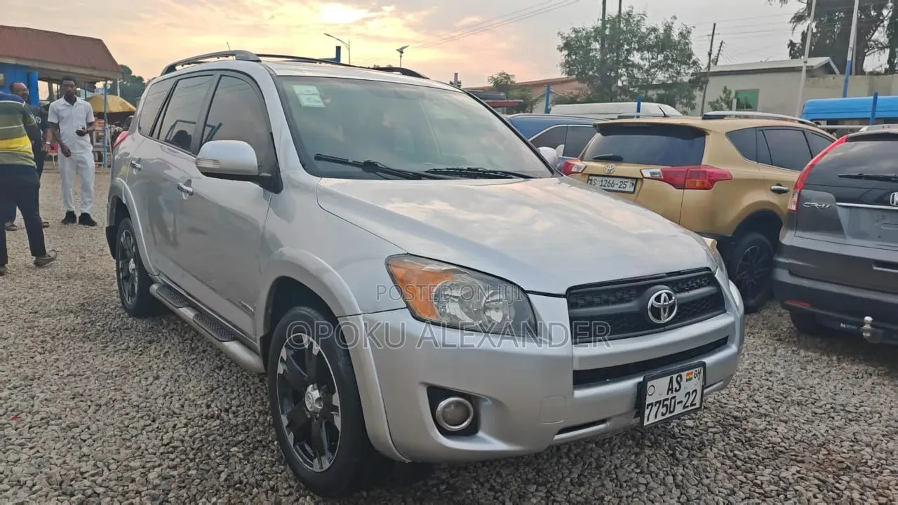 Toyota RAV4 2012 Silver