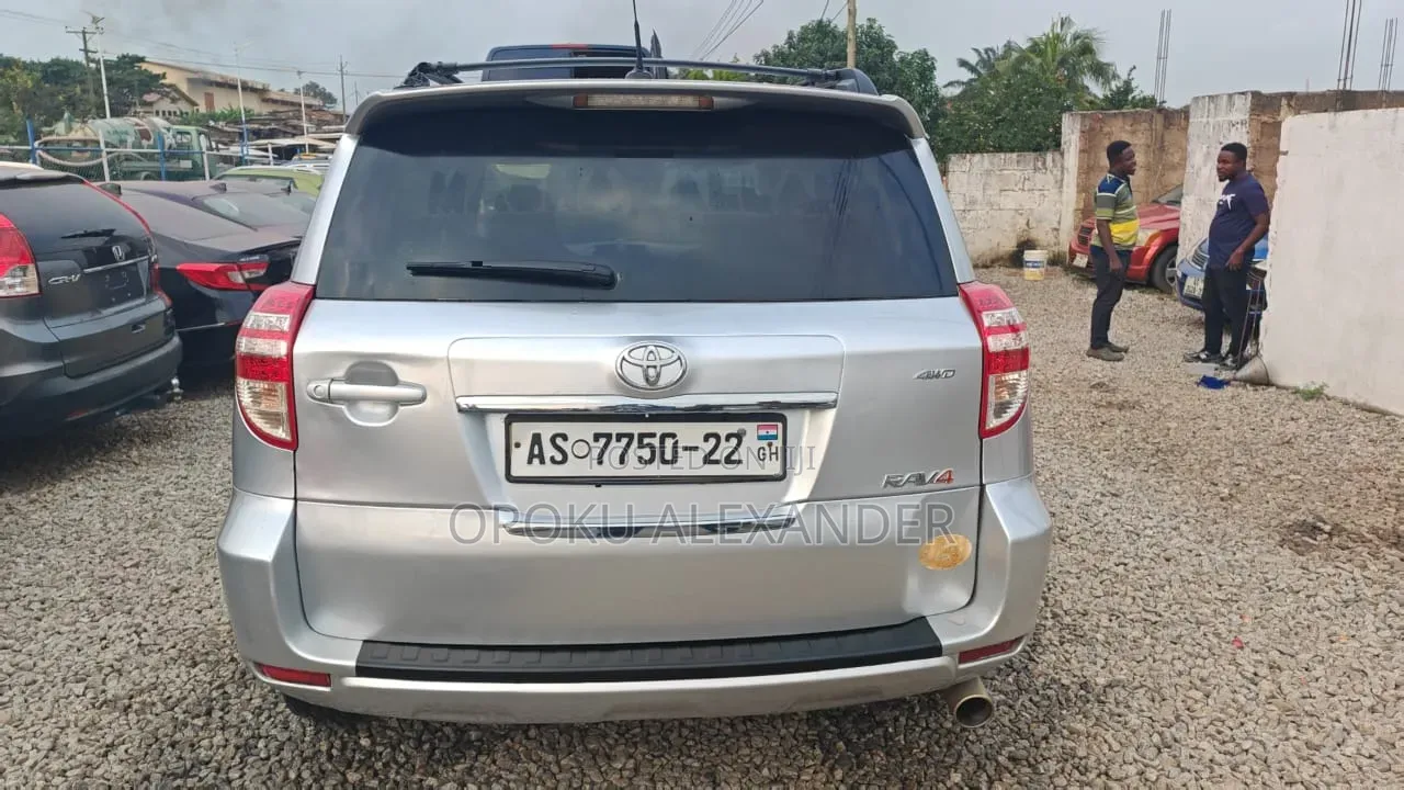 Toyota RAV4 2012 Silver