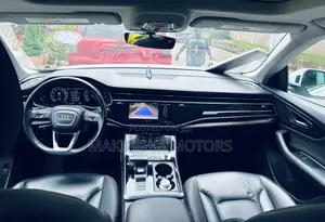 Audi Q8 Premium Plus 2024 White