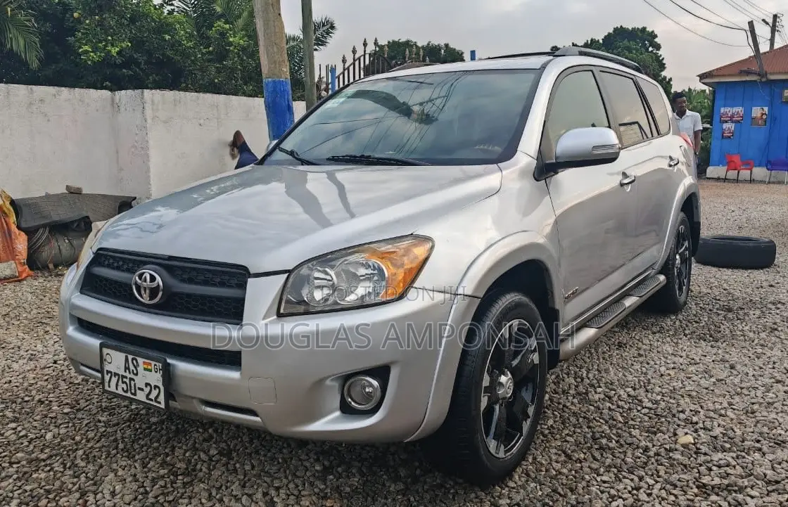 Toyota RAV4 2012 Silver