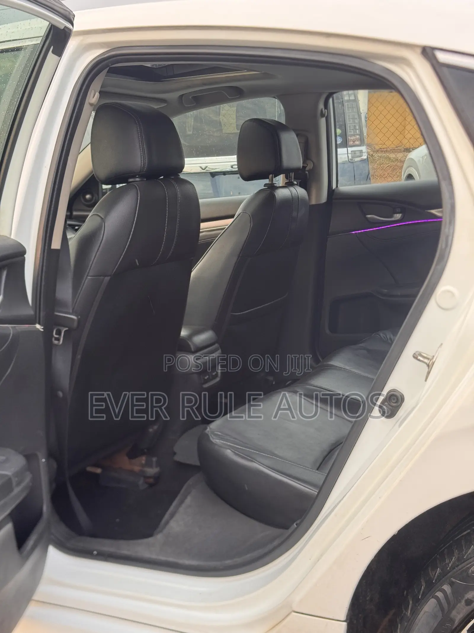 Honda Civic Touring 4dr Sedan (1.5L 4cyl) 2016 White
