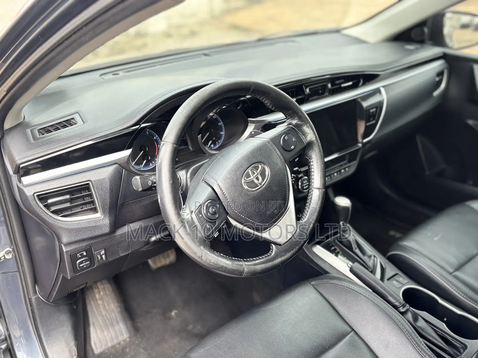 Toyota Corolla S 4dr Sedan (1.8L 4cyl CVT) 2015 Gray