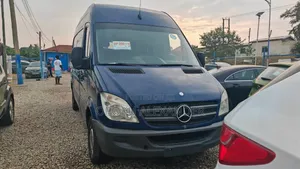 Mercedes-Benz 1117 2011 Blue