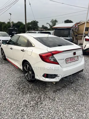 Honda Civic Sport Touring 4dr Hatchback (1.5L 4cyl) 2017 White