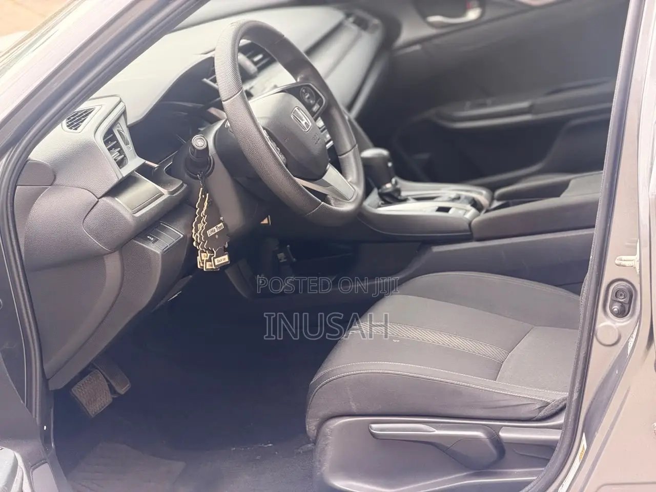 Honda Civic EX Hatchback 2018 Gray
