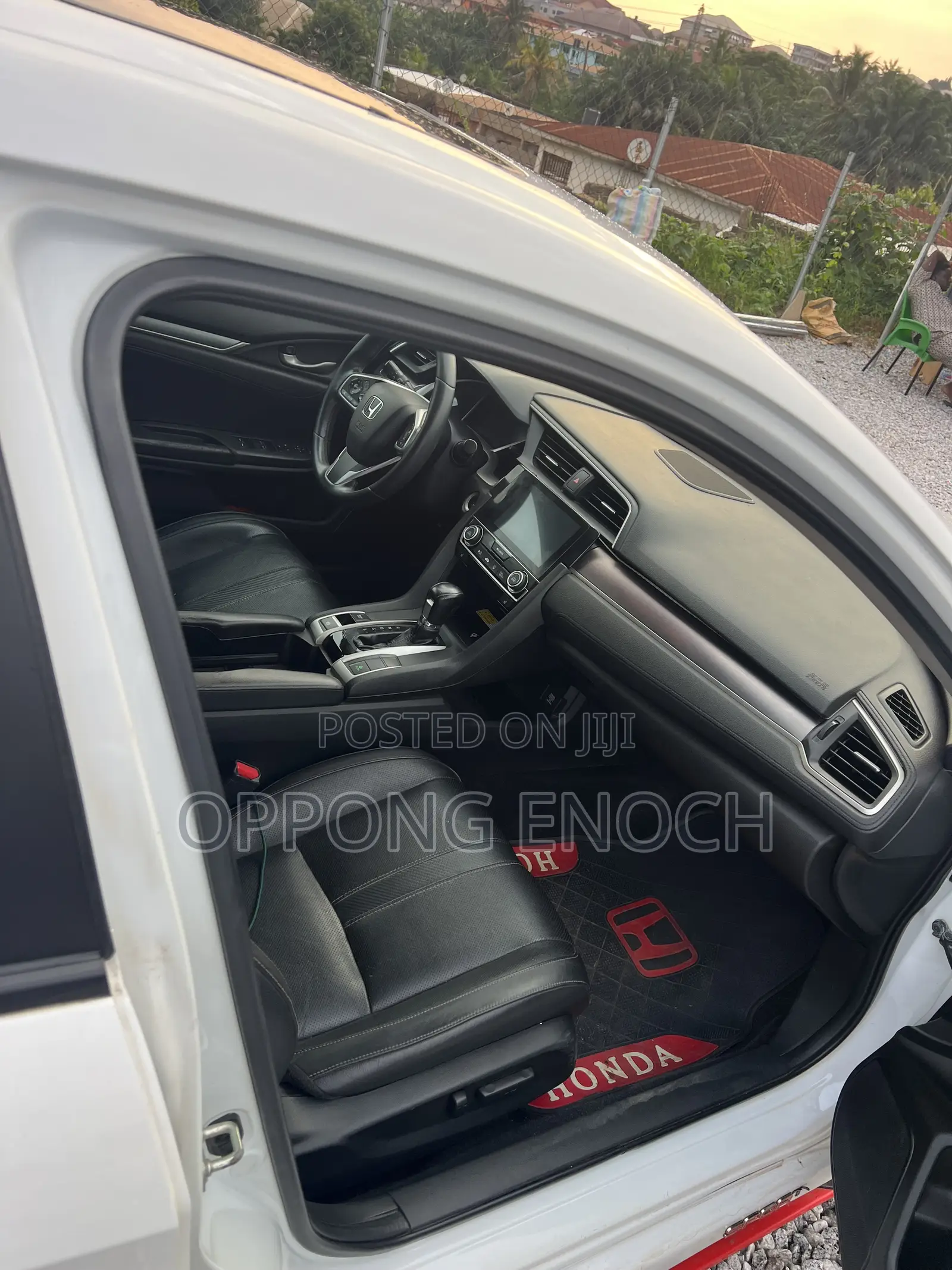 Honda Civic Sport Touring 4dr Hatchback (1.5L 4cyl) 2017 White