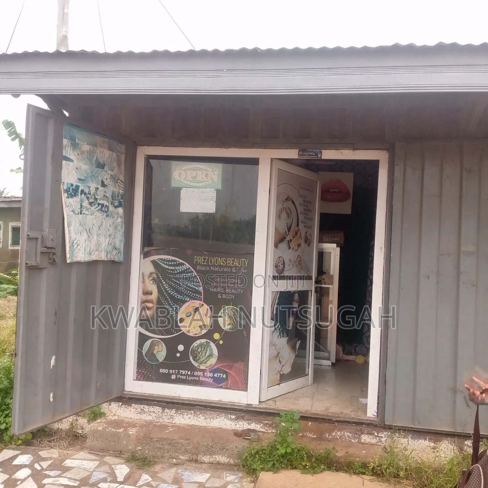 Roadside Container Shop for Rent at Nungua- Barrier