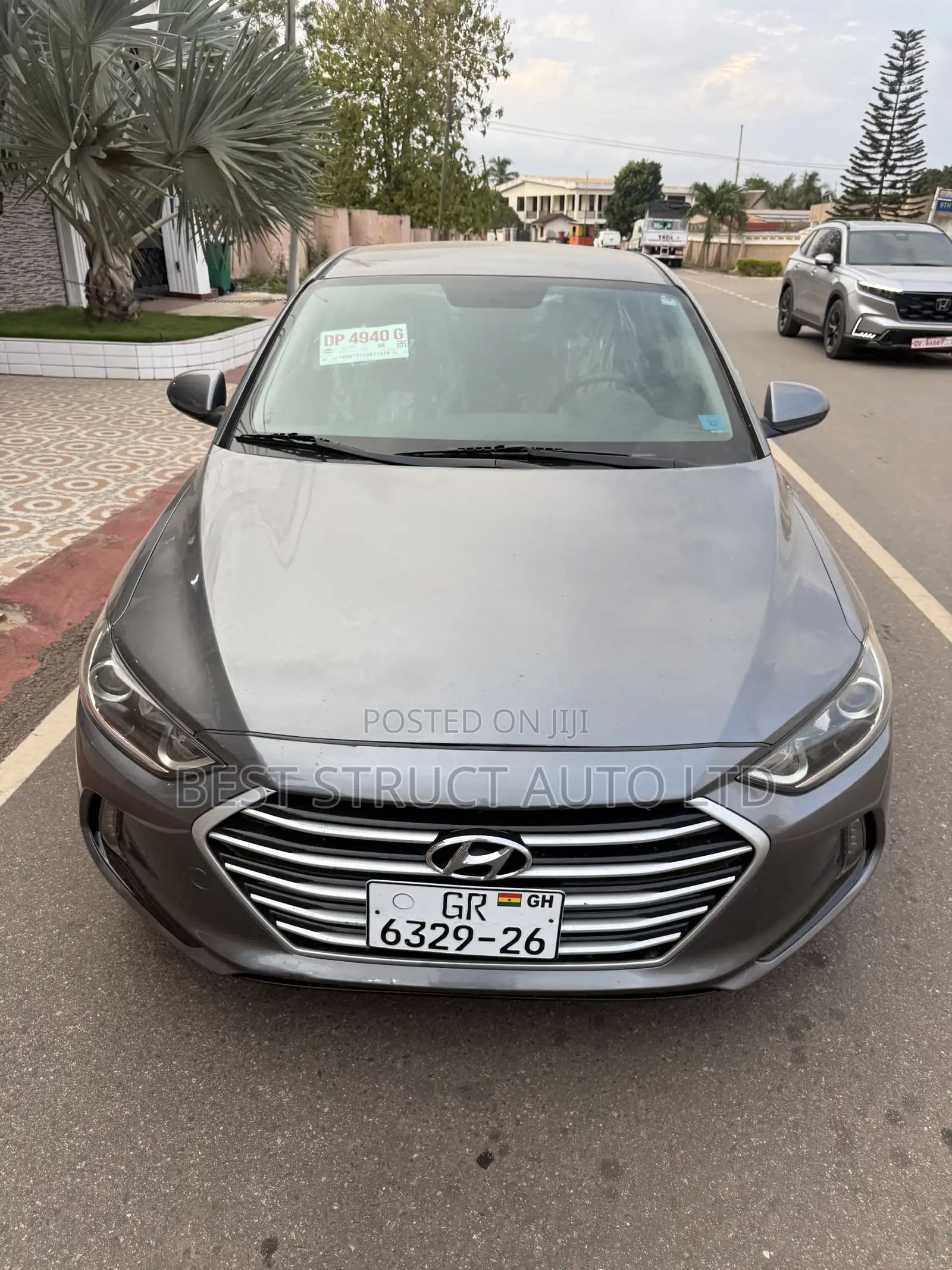 Hyundai Elantra SE Sedan FWD (2.0L 4cyl 6M) 2017 Gray