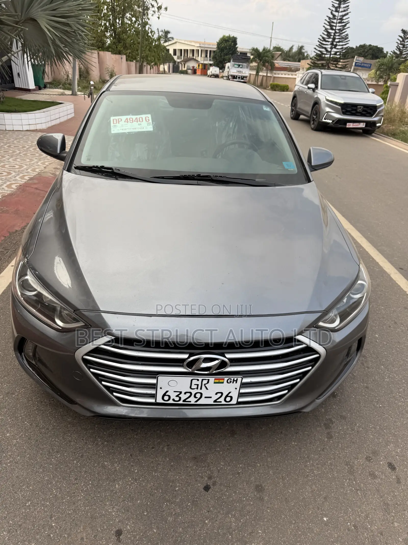 Hyundai Elantra SE Sedan FWD (2.0L 4cyl 6M) 2017 Gray