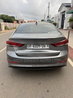 Hyundai Elantra SE Sedan FWD (2.0L 4cyl 6M) 2017 Gray