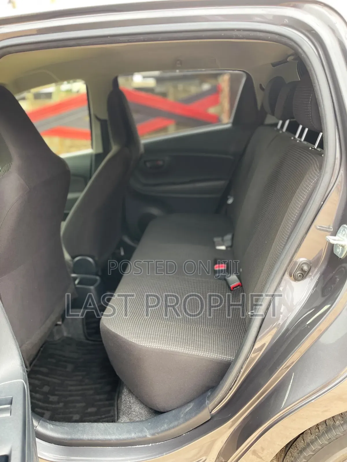 Toyota Vitz 2015 Gray