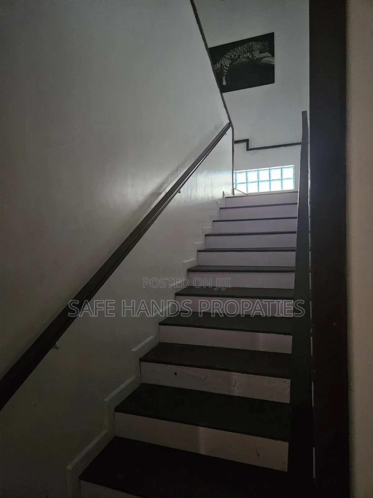 Furnished 5bdrm House in Accra Metropolitan for sale