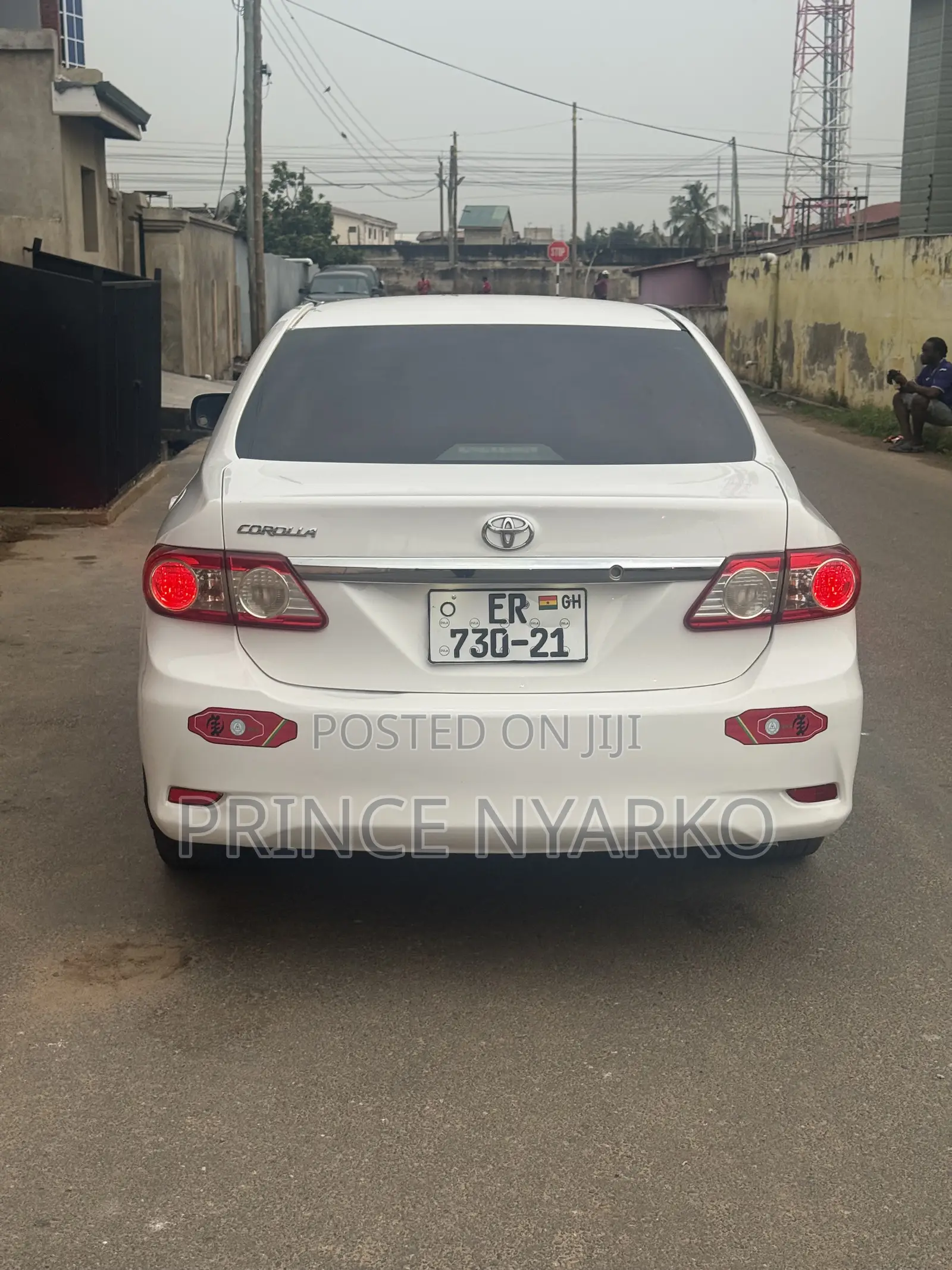 Toyota Corolla LE 4dr Sedan (1.8L 4cyl 4A) 2013 White