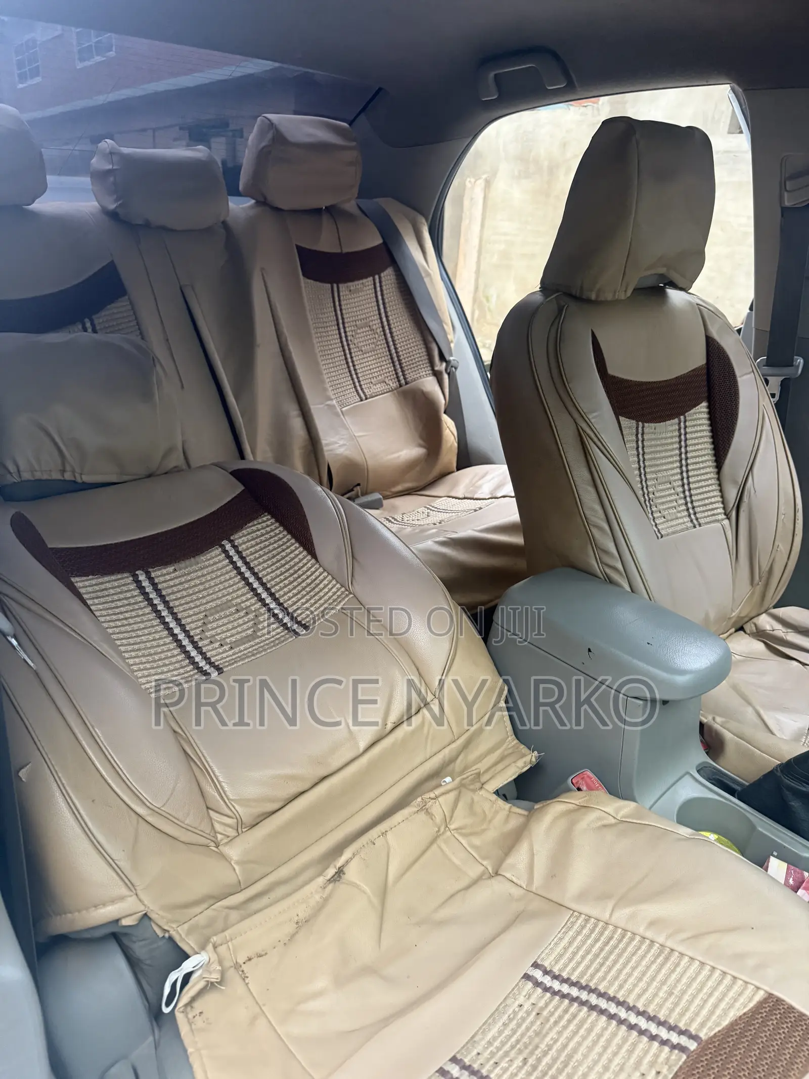 Toyota Corolla LE 4dr Sedan (1.8L 4cyl 4A) 2013 White