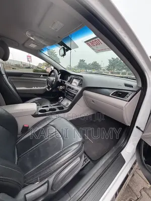 Hyundai Sonata Sport Sedan FWD (2.4L 4cyl 6A) 2017 White