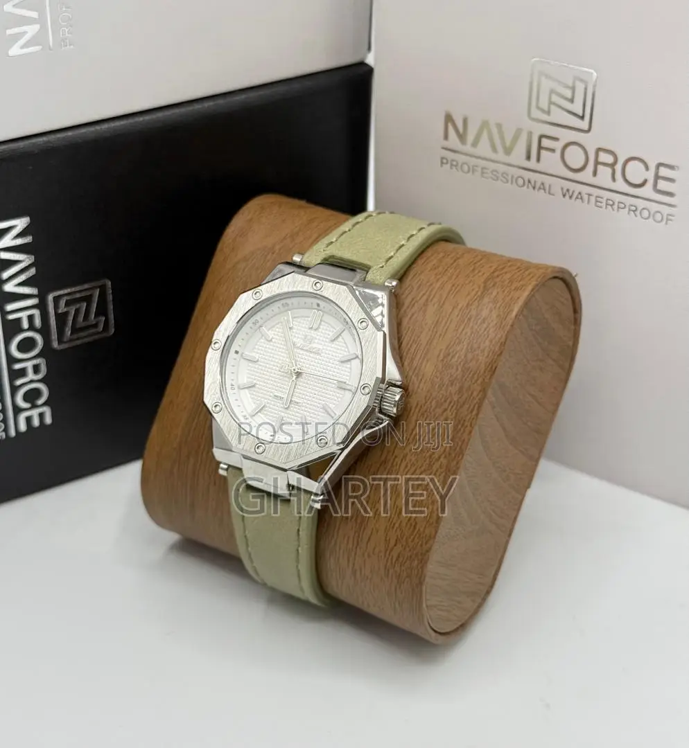 Naviforce Ladies Luxury Stainless Steel Case | Premium Leather Strap