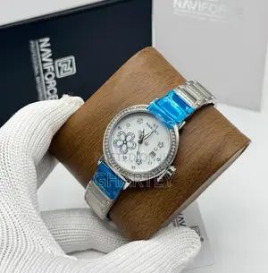 Unique Ladies Chain Strap Ladies Analog Watch