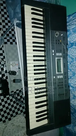 Yamaha Psre353