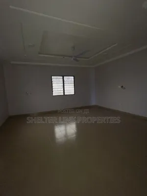 2bdrm Apartment in Dansoman, Round About for rent