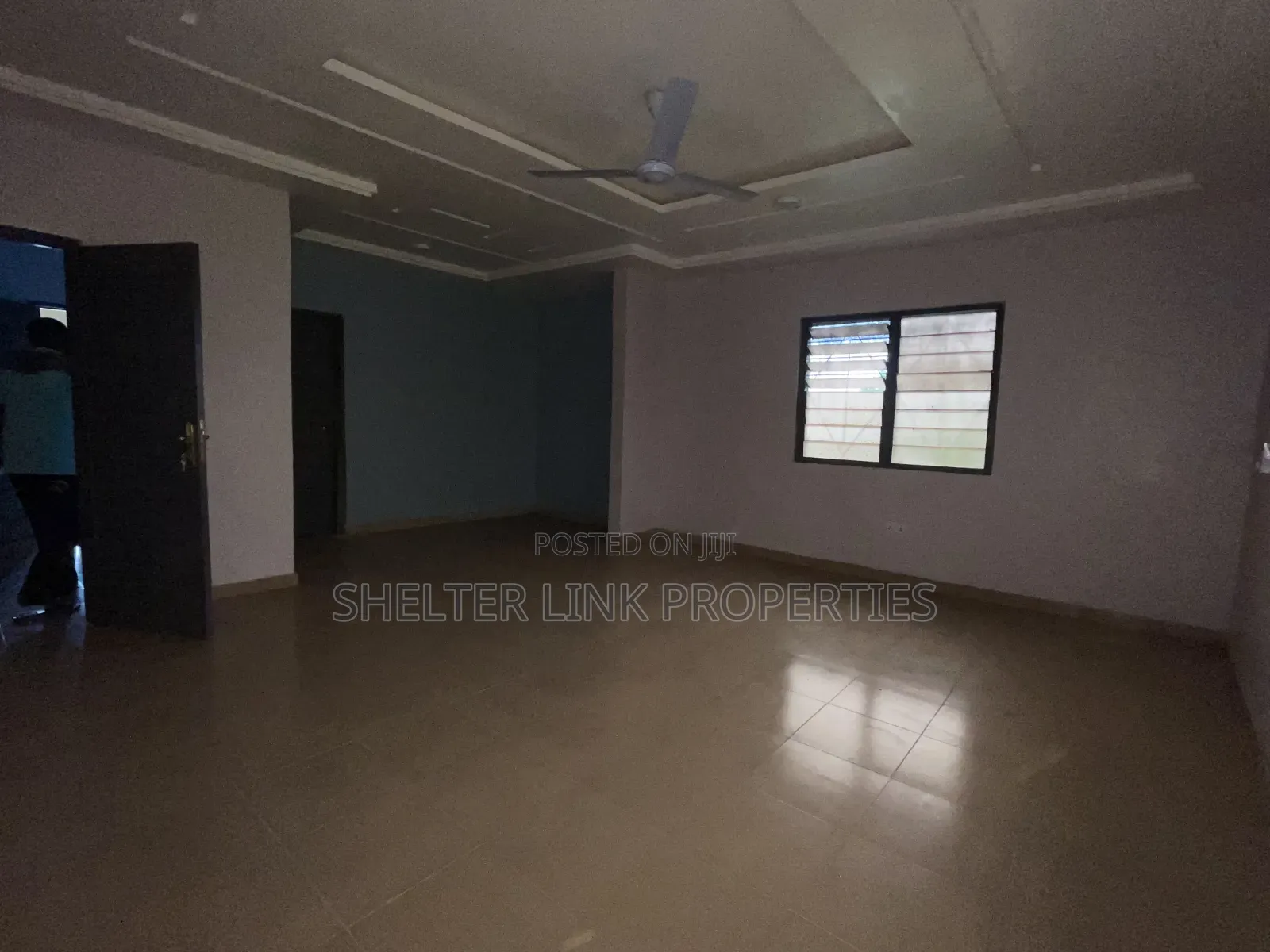 2bdrm Apartment in Dansoman, Round About for rent
