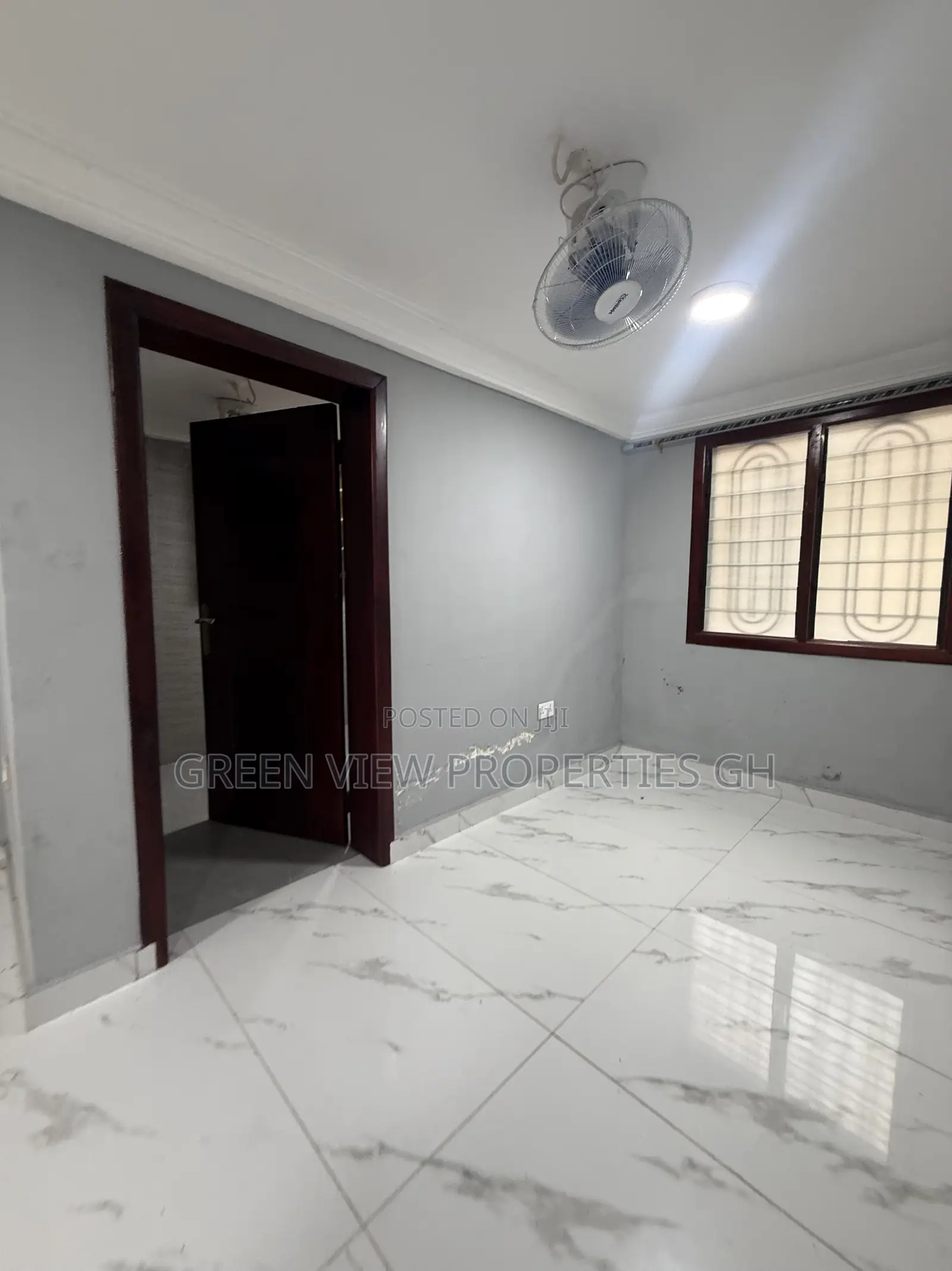 2bdrm Apartment in West Hills Mall Area for rent