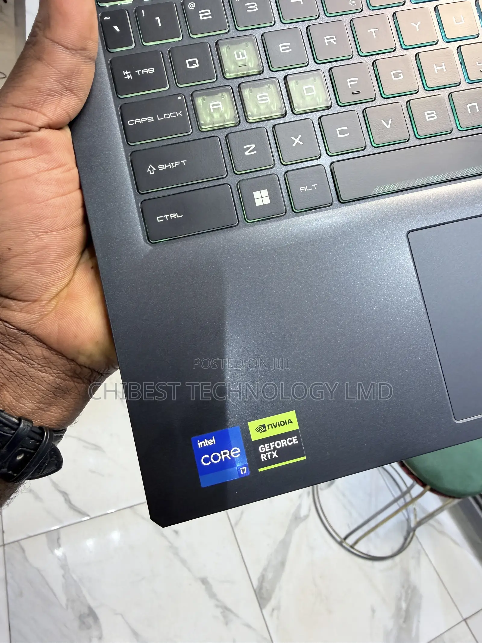 Laptop MSI Cyborg 15 24GB Intel Core i7 SSD 1T