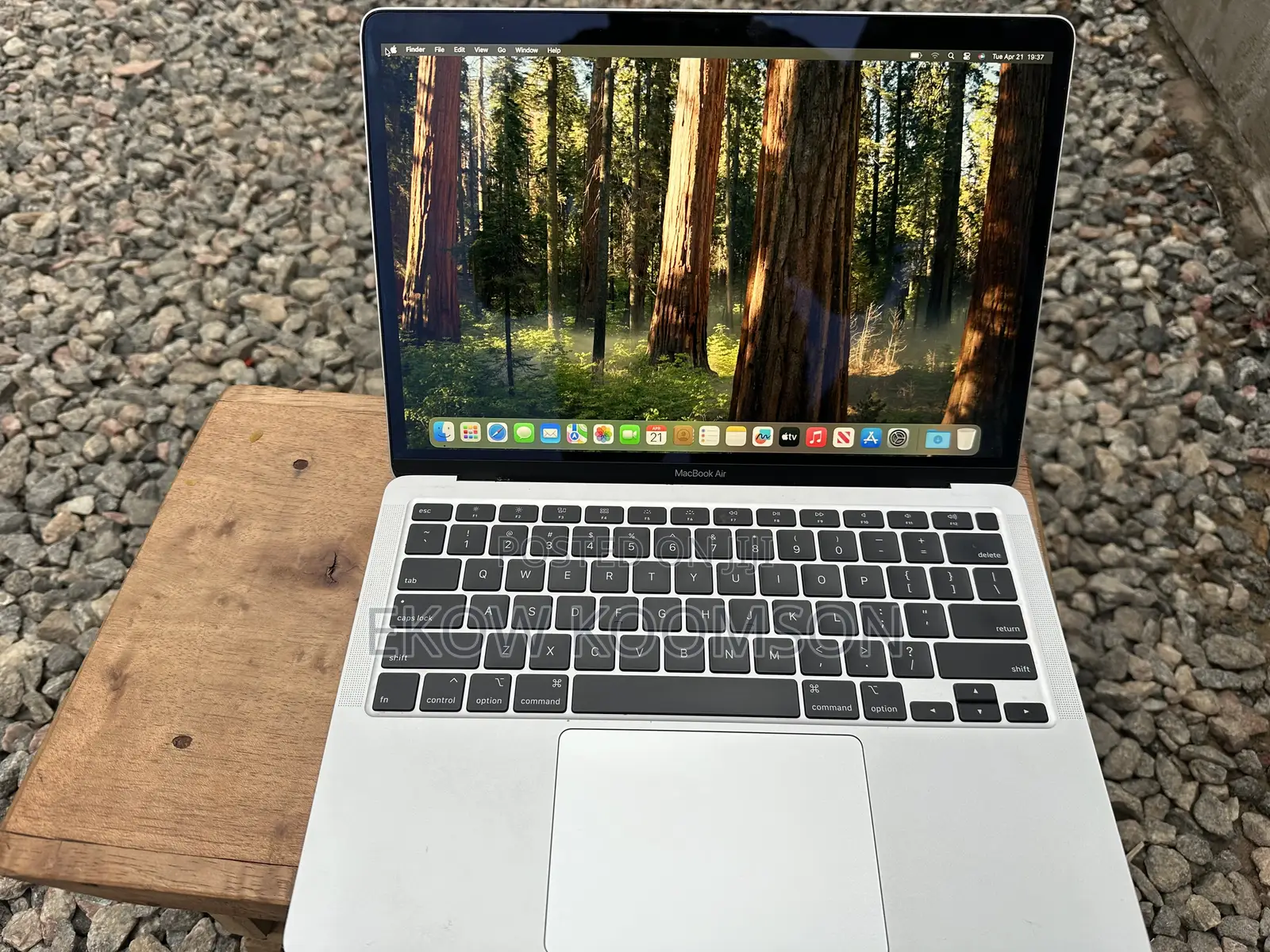 Laptop Apple MacBook Air 2020 8GB Intel Core i5 SSD 256GB