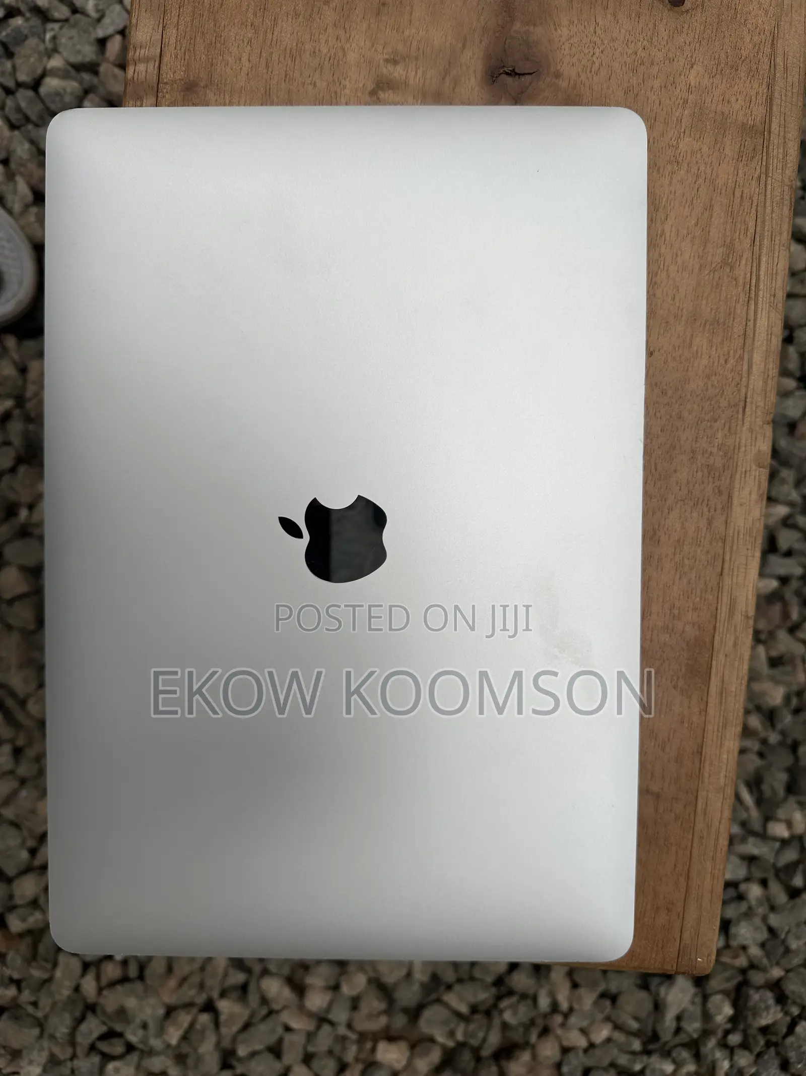 Laptop Apple MacBook Air 2020 8GB Intel Core i5 SSD 256GB