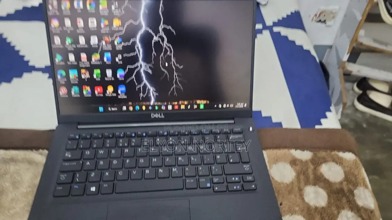 Laptop Dell Latitude 7390 8GB Intel Core i5 SSD 256GB