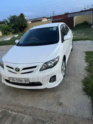 Toyota Corolla 2013 White