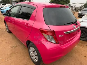 Toyota Vitz 1.3 FWD 5dr 2012 Pink