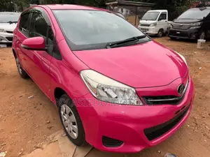 Toyota Vitz 1.3 FWD 5dr 2012 Pink