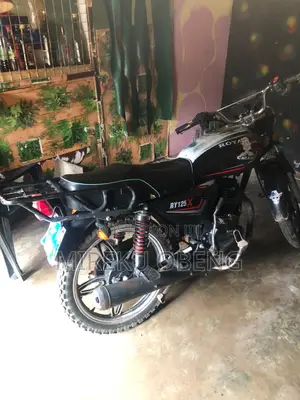 Royal RY125 2025 Black