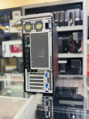 Desktop Computer Dell Precision 5820 96GB Intel Xeon HDD+SSD 256GB