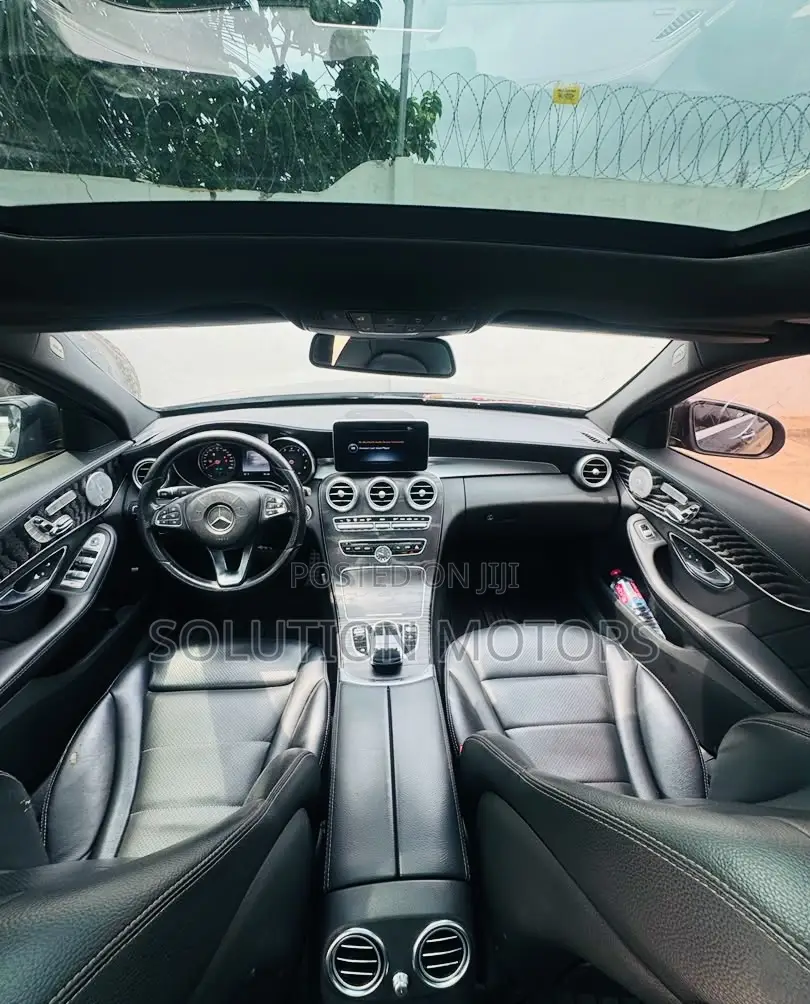 Mercedes-Benz C300 2017 Black