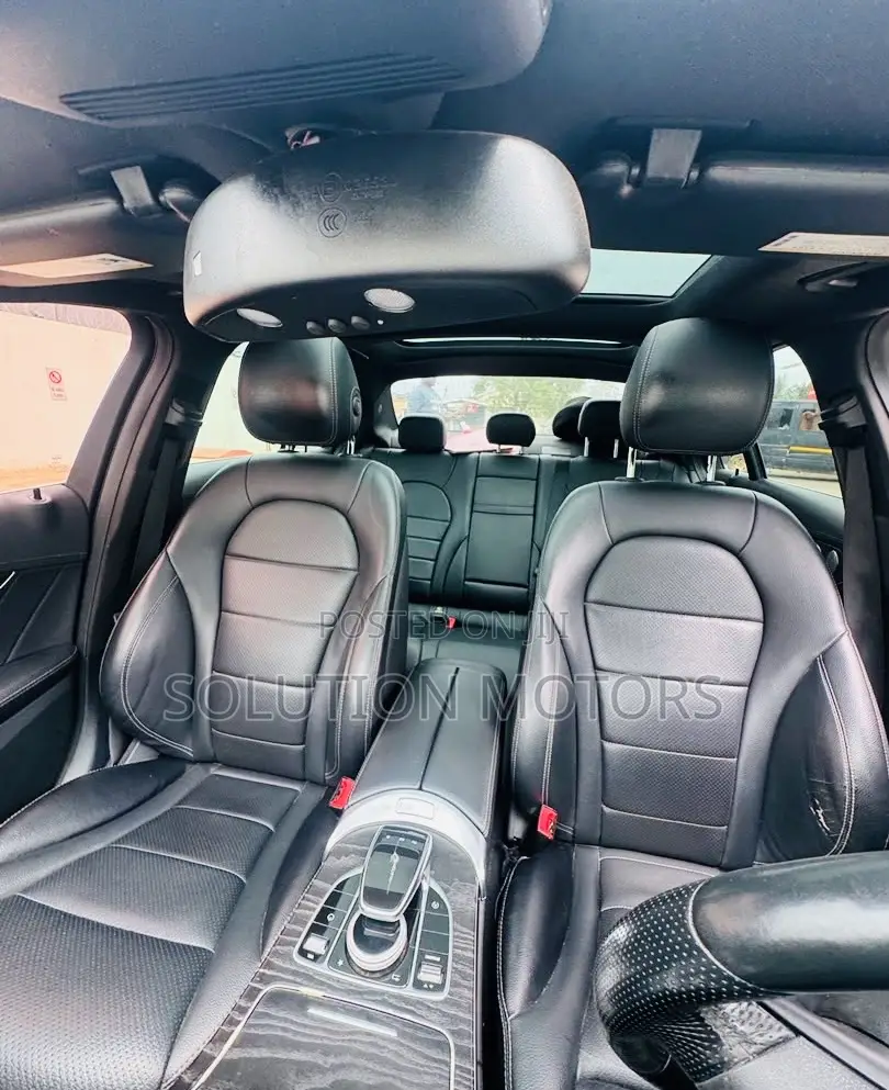 Mercedes-Benz C300 2017 Black