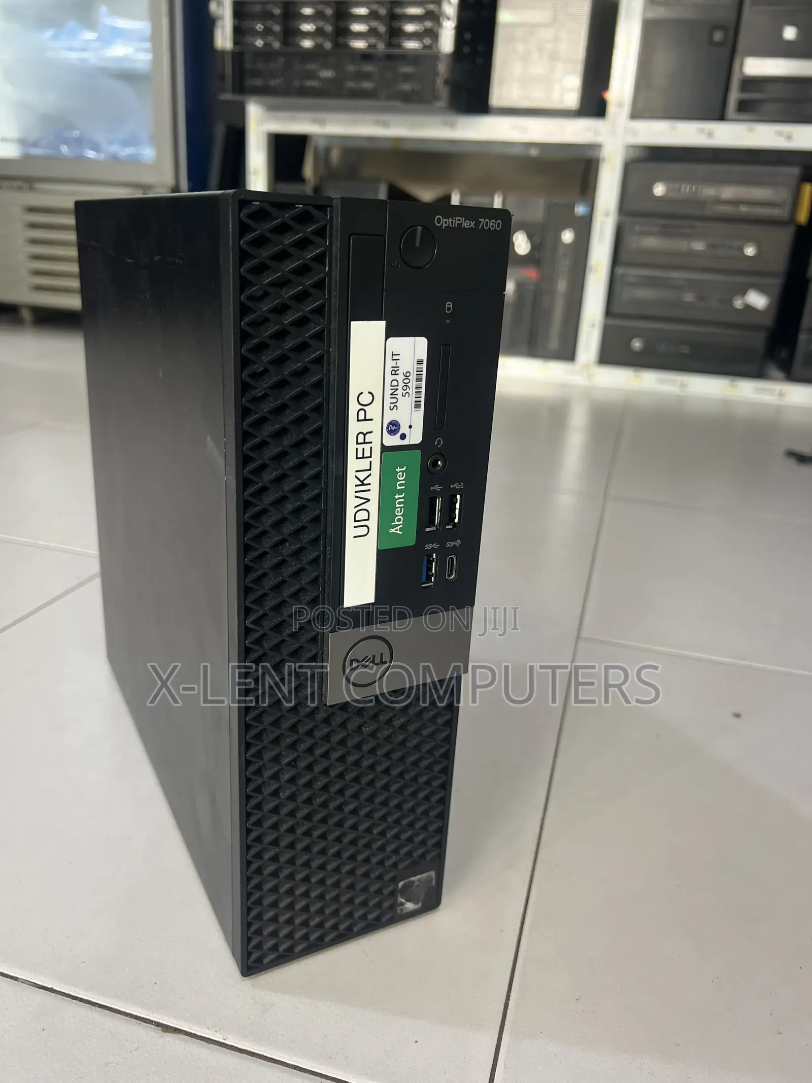 Desktop Computer Dell OptiPlex 7060 12GB Intel Core i5 SSD 256GB