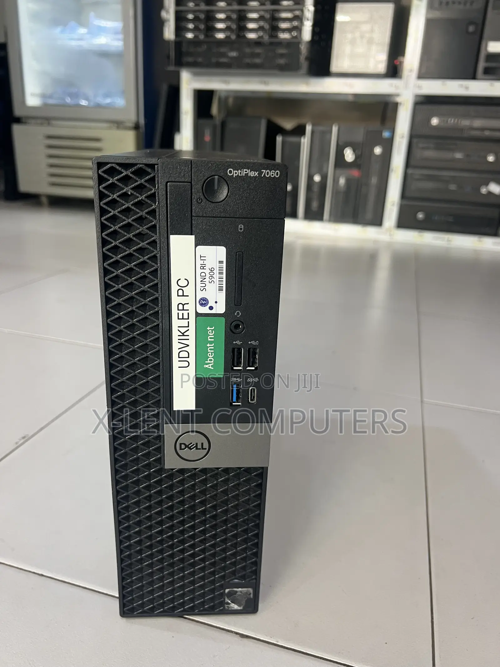 Desktop Computer Dell OptiPlex 7060 12GB Intel Core i5 SSD 256GB